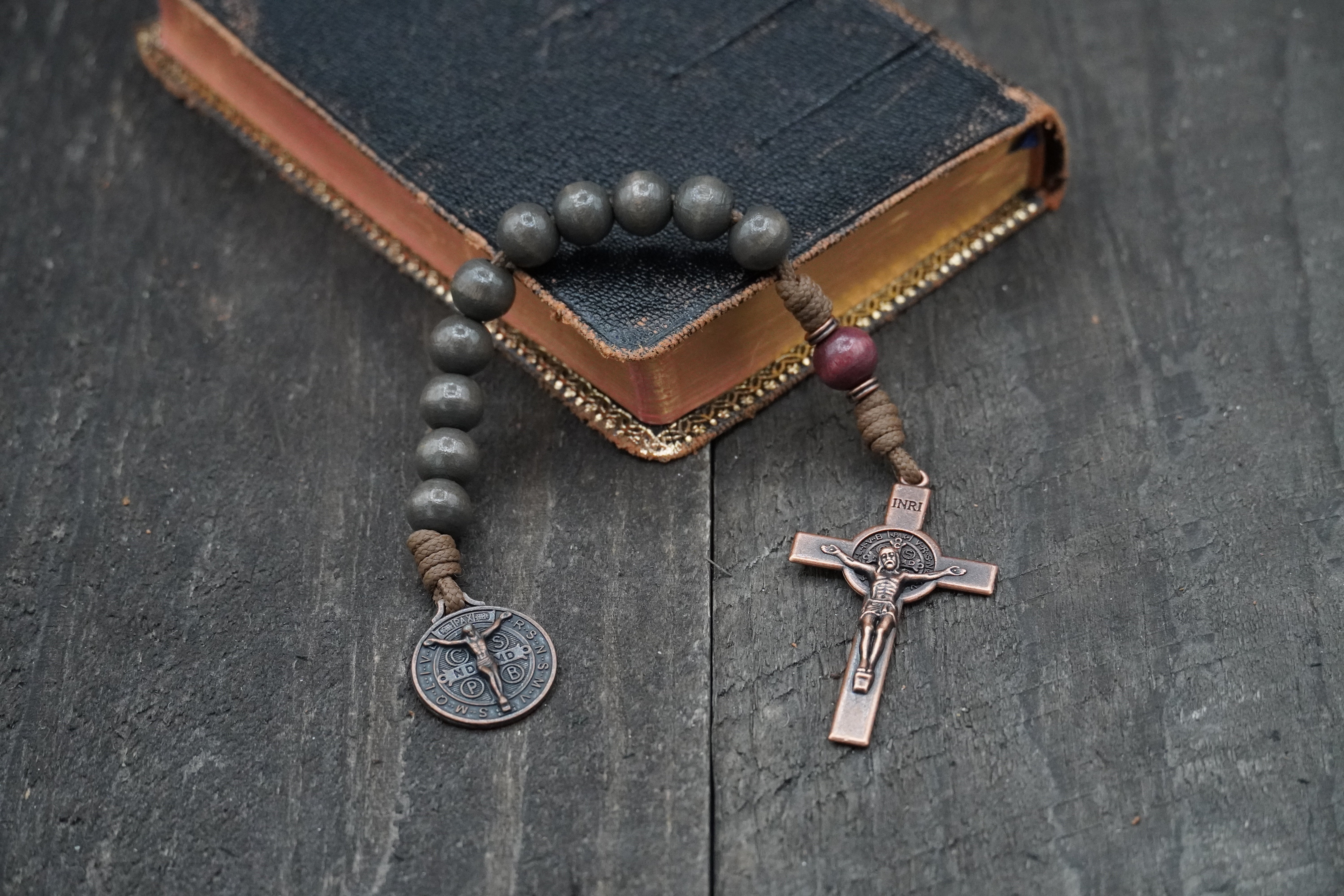 Logos One Decade Pocket Rosary – Runewood Rosary Co.
