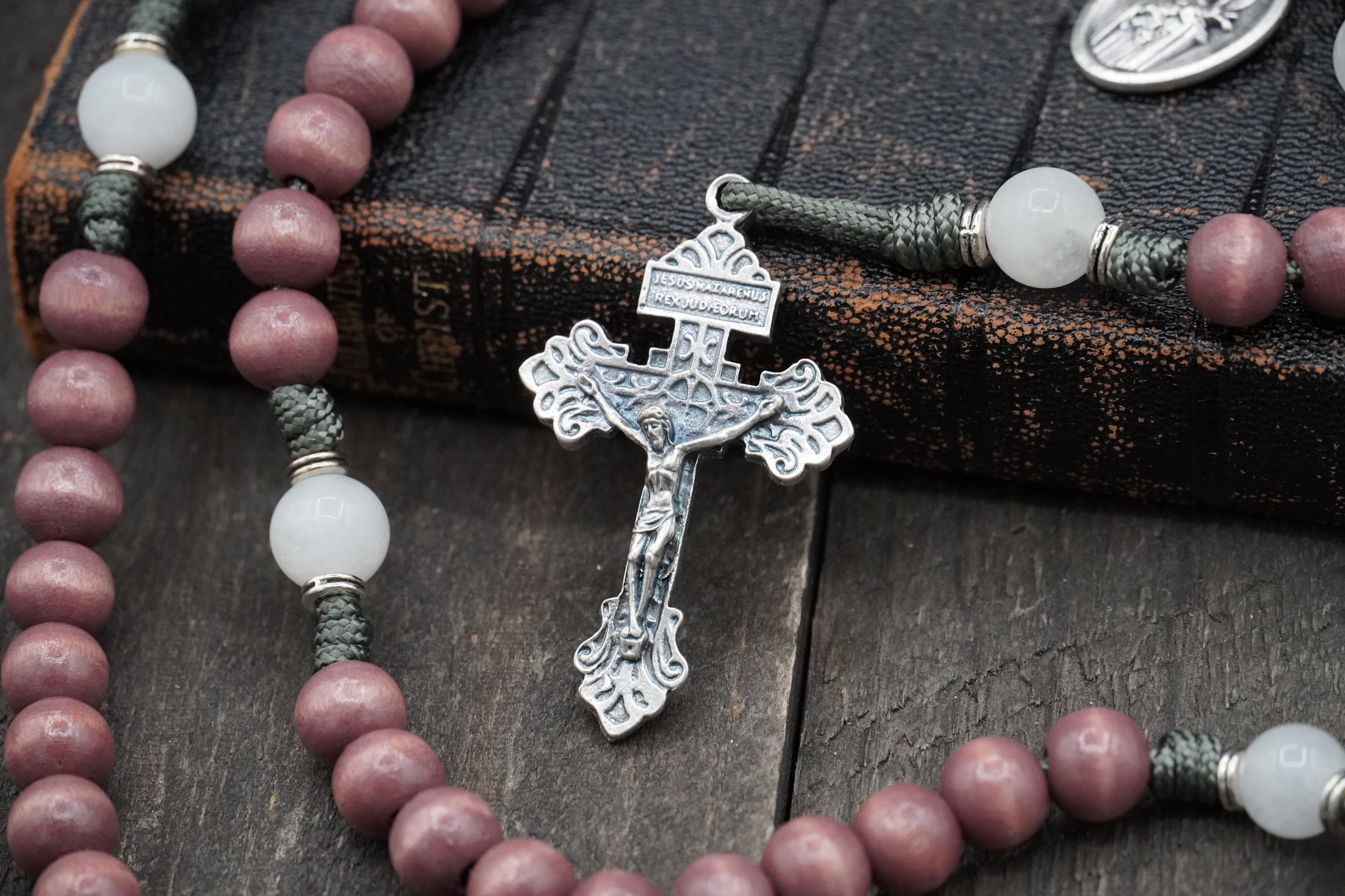 St. Thérèse of Lisieux - Shower of Roses - Rosary – Runewood