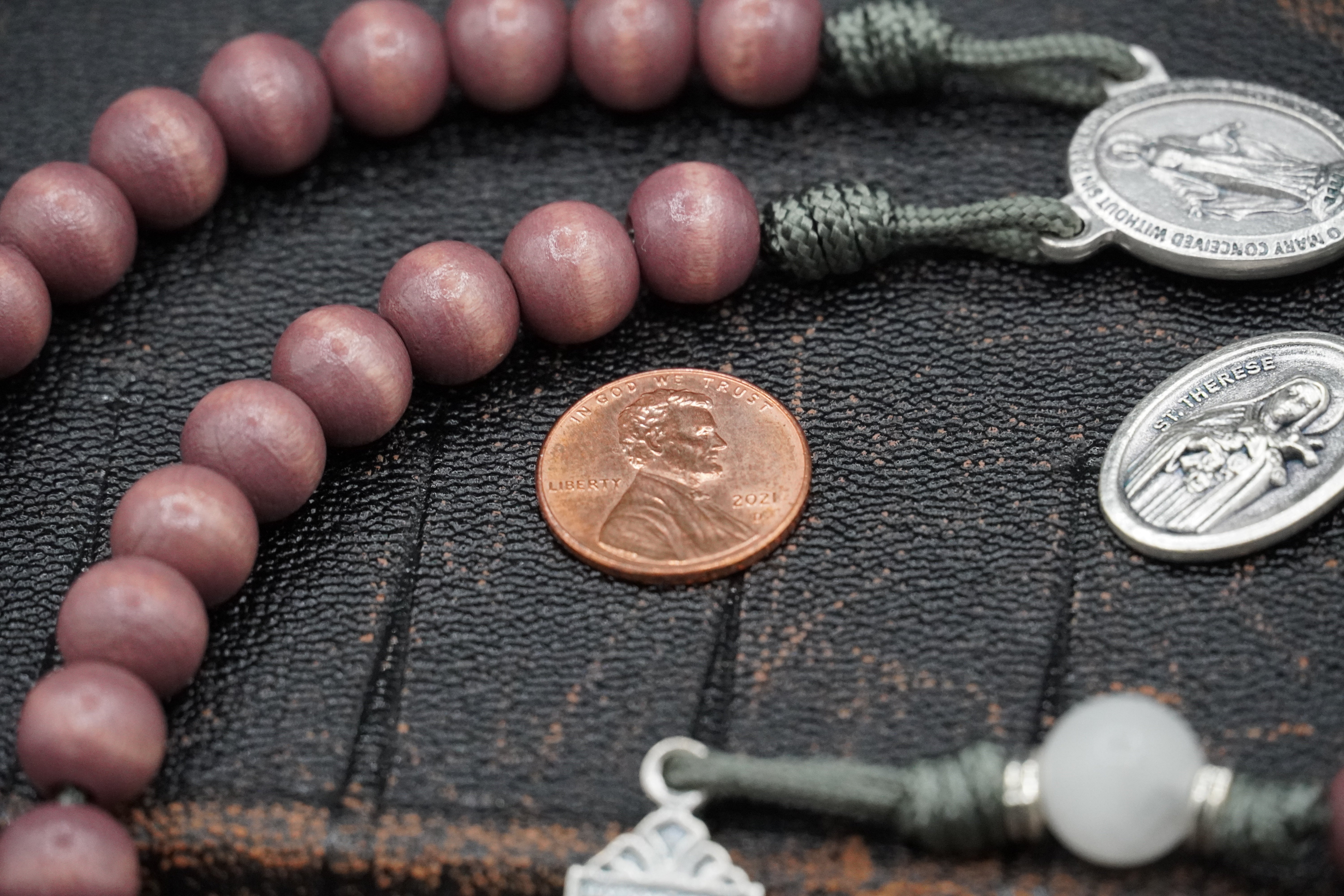 St. Thérèse of Lisieux - Shower of Roses - Rosary – Runewood