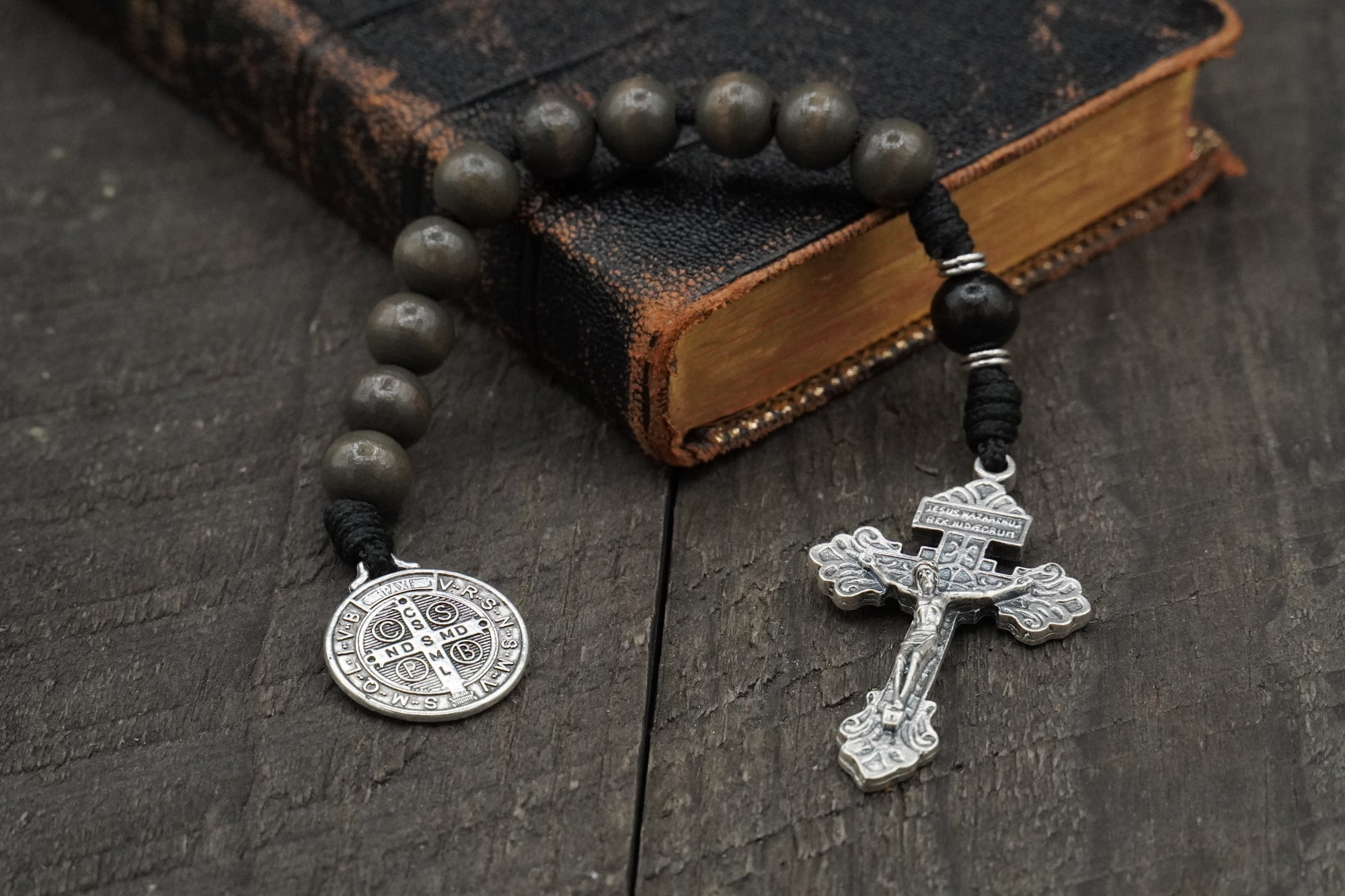 The Crux Sacra Pocket Rosary
