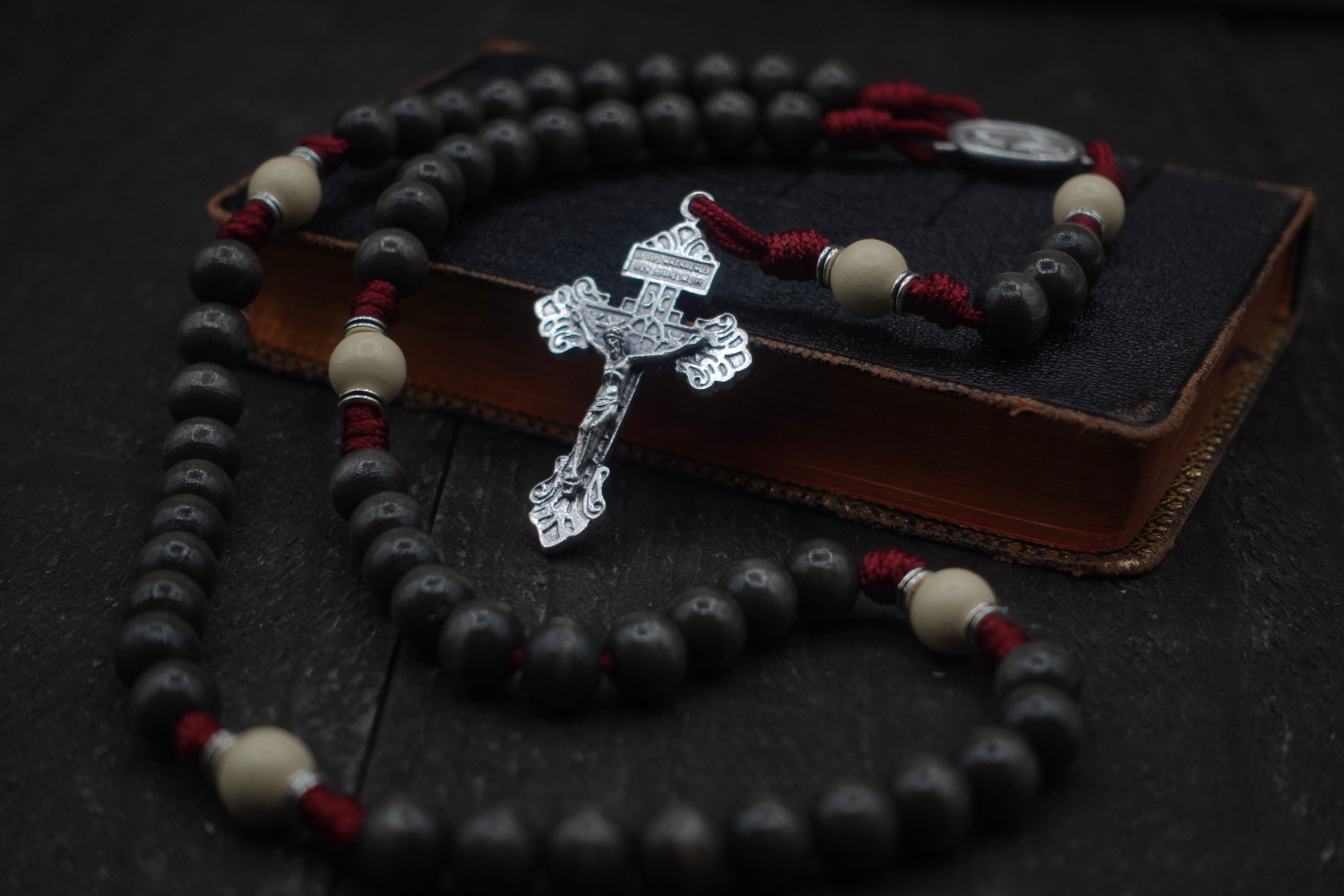Pope Leo XIV Catholic Rosary | Runewood Rosary Co.